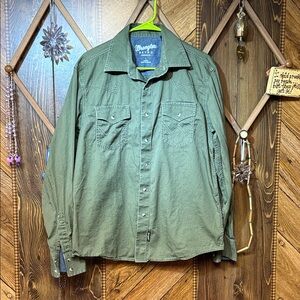 Wrangler Men's Olive Casual Snap-Down Shirt